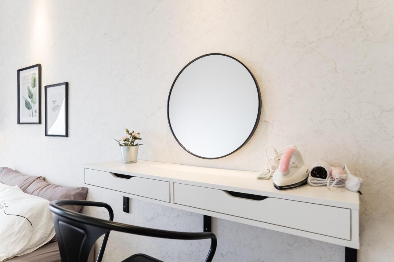 Contemporary United Point 6 Pax 现代风格 Desa Park & Mont Kiara Apartment Куала Лумпур Екстериор снимка