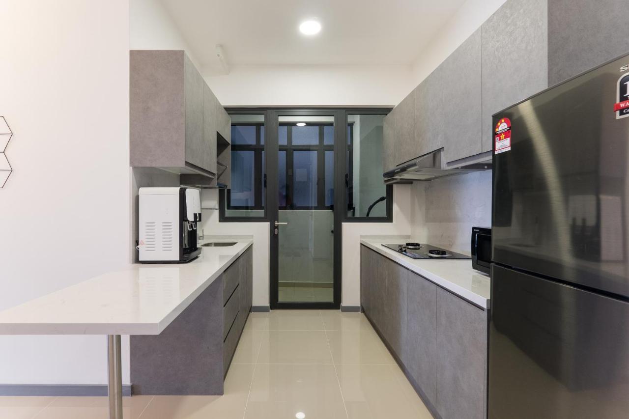 Contemporary United Point 6 Pax 现代风格 Desa Park & Mont Kiara Apartment Куала Лумпур Екстериор снимка