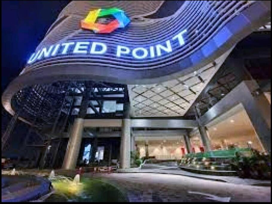 Contemporary United Point 6 Pax 现代风格 Desa Park & Mont Kiara Apartment Куала Лумпур Екстериор снимка